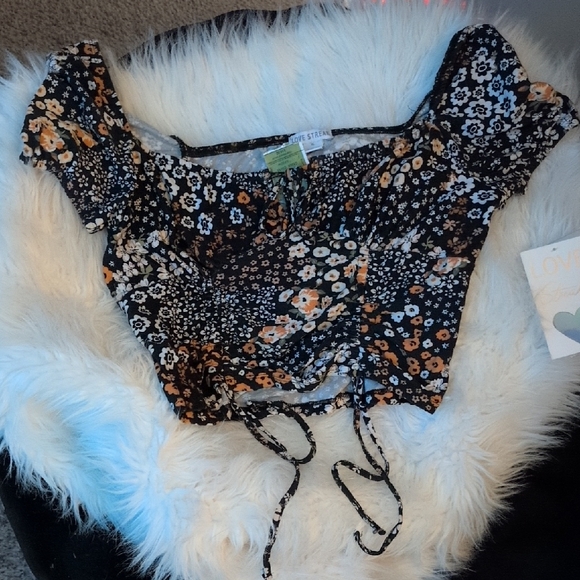 Floral Black and Orange Women's Top NWT - Picture 1 of 2